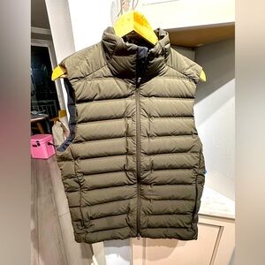 Lulu Lemon Navigation Goose Down Vest.